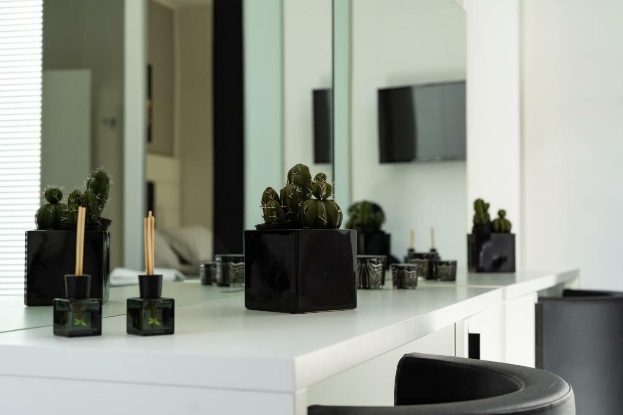 White Rooms ريجّو دي كالابريا المظهر الخارجي الصورة