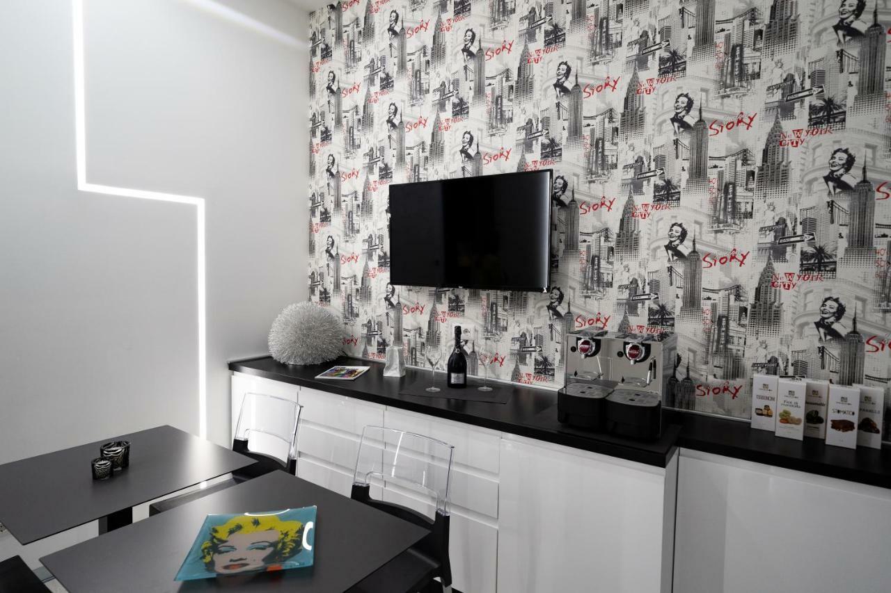 White Rooms ريجّو دي كالابريا المظهر الخارجي الصورة